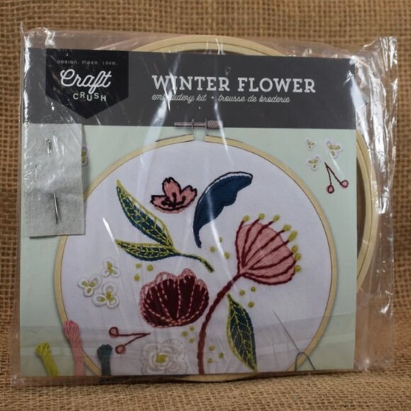 CRAFT CRUSH WINTER FLOWER EMBROIDERY KIT - NWT - Picture 4 of 7